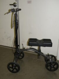 Walker, Rolling Knee